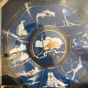 Sea World Decorative Plate from 1976